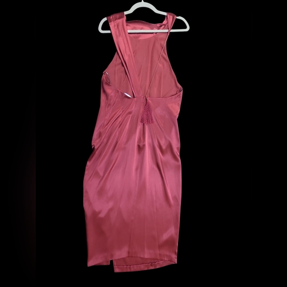 Cushnie Elegant 100% Silk Dark Red Sleeveless  Asymetric Dress Size 6 - Picture 3 of 3